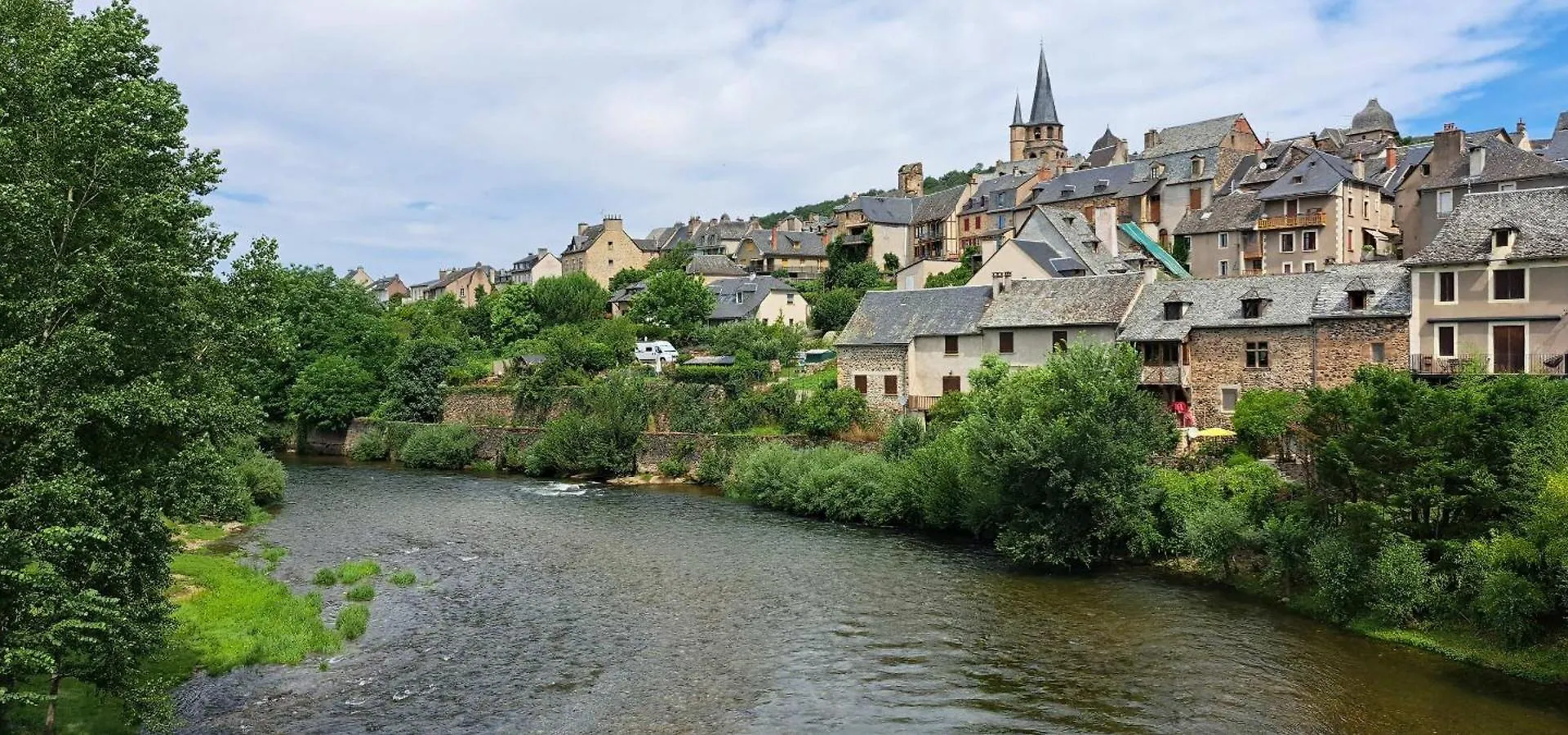 Holiday home Charmante Maison De Village Saint-Come-d'Olt France