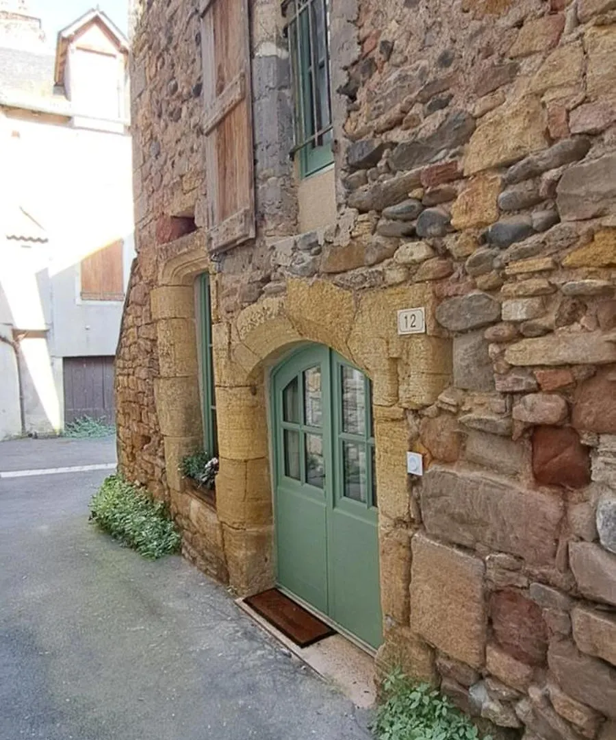 Holiday home Charmante Maison De Village Saint-Come-d'Olt